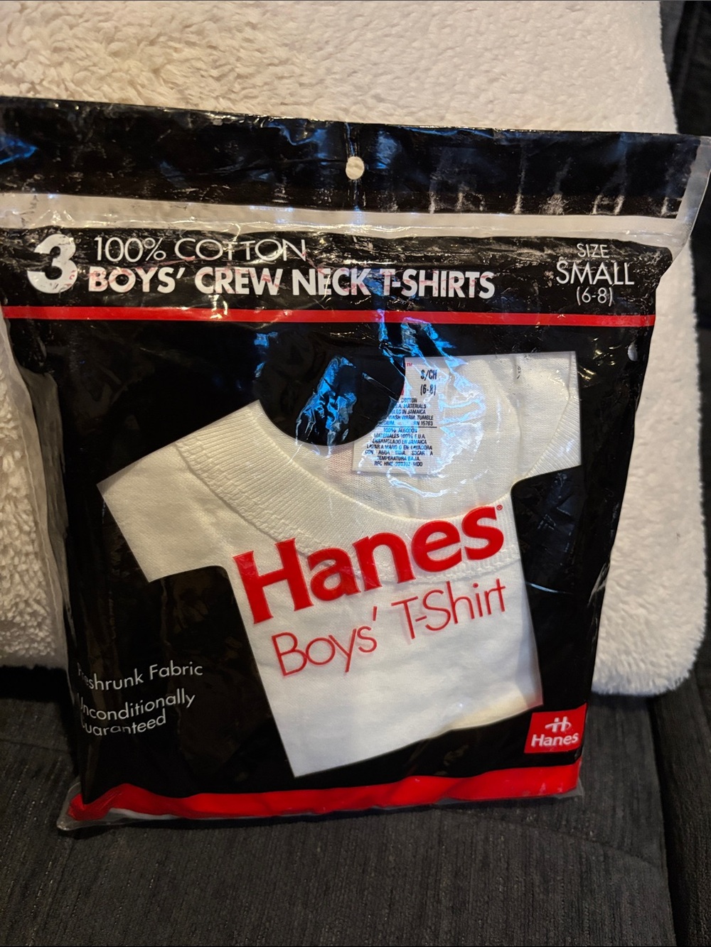 Hanes White Boys' Crew Neck T-Shirt
(Vintage)